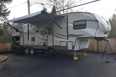 Fifth Wheel Rvs For Rent In British Columbia