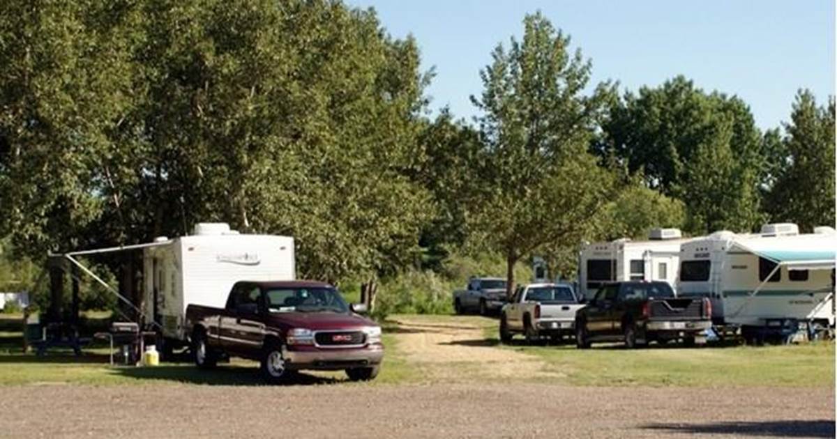 High Eagle RV Park - Rosebud, Alberta